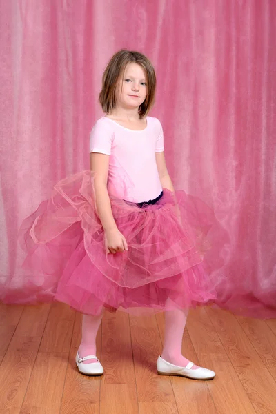 Weinig meisje ballerina — Stockfoto