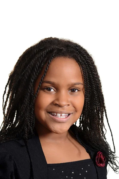 Portrét malá černá dívka s úsměvem — Stock fotografie