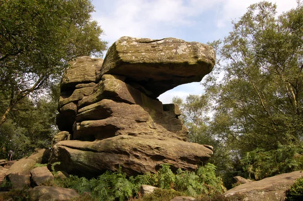 在 brimham 岩石石形成 — 图库照片