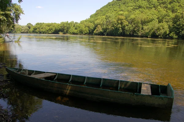 Stará loď na dordogne — Stock fotografie