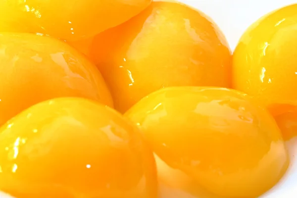 Canned peaches — Stock Photo, Image