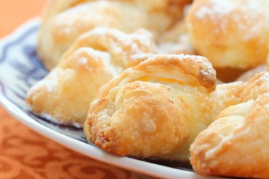 tatlı ekmek ruloları