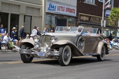 Kordon klasik otomobil