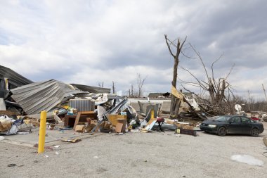 Kasırga sonrasında henryville, Indiana
