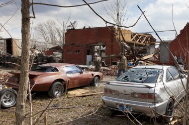 Kasırga sonrasında henryville, Indiana