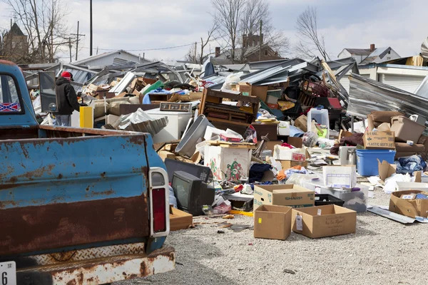 Repercusiones del tornado en Henryville, Indiana —  Fotos de Stock