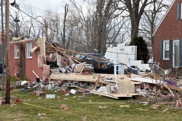 Repercusiones del tornado en Henryville, Indiana — Foto de Stock