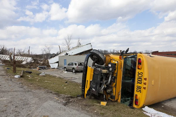 Repercusiones del tornado en Henryville, Indiana —  Fotos de Stock