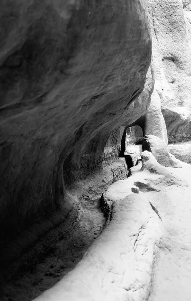 Wasserkanal in Siq — Stockfoto