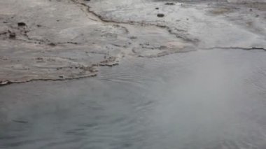 İzlanda'daki kaplıcaları