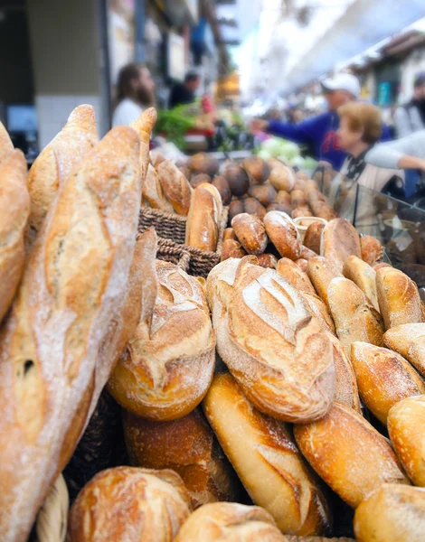 Pão fresco para venda — Fotografia de Stock