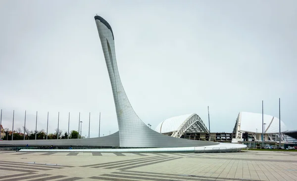 Sochi Adler Rússia Abril 2016 Vista Tocha Olímpica Monumento Estádio — Fotografia de Stock