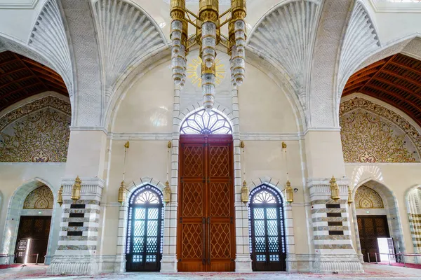 2016 Muscat Oman Entrance Prayer Hall Mosque Muhammad Amin Muscat — 스톡 사진