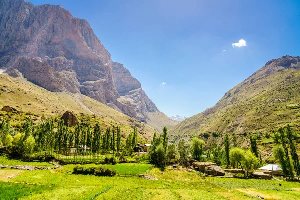 Landschappelijk Uitzicht Yaghnob Valley Een Bergdorp Tadzjikistan — Stockfoto