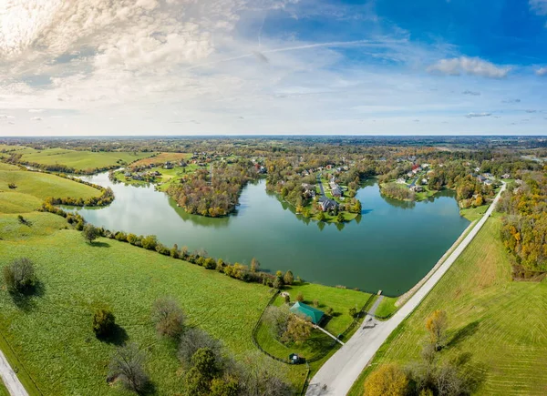 Luftaufnahmen Einer Wohngegend Einem See Zentralkentucky Herbst — Stockfoto