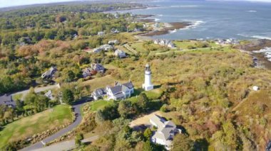 Cape Elizabeth Light 'ın hava manzarası. Maine' deki Casco Körfezi 'nin girişinde bir deniz feneri..