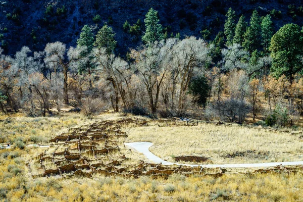 Tyuonyi Pueblo Nun New Mexico Bandelier Ulusal Anıtı Ndaki Kalıntıları — Stok fotoğraf