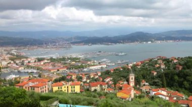 İtalya 'daki La Spezia limanının manzarası