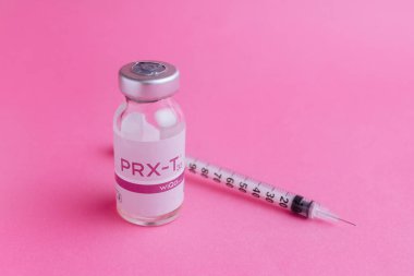 Yaremche, Bukovel, Ukrayna - 10 Ocak 2022 Biorevitalizasyon prosedürü prx-t33. Kozmetoloji ve yüz bakımı