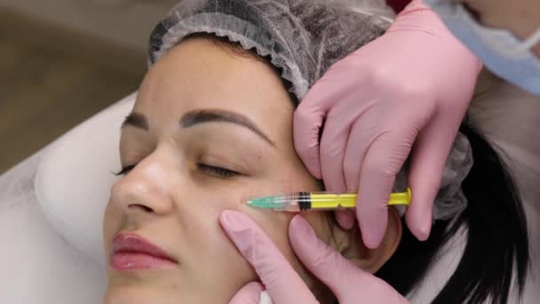 Injeksi Wajah Aging Biorevitalization Cosmetic Salon Young Girl Receiving Hyaluronic — Stok Video