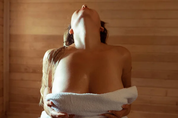 Young Woman Relaxes Sweats Hot Sauna Wrapped Towel Girl Sauna — Foto de Stock
