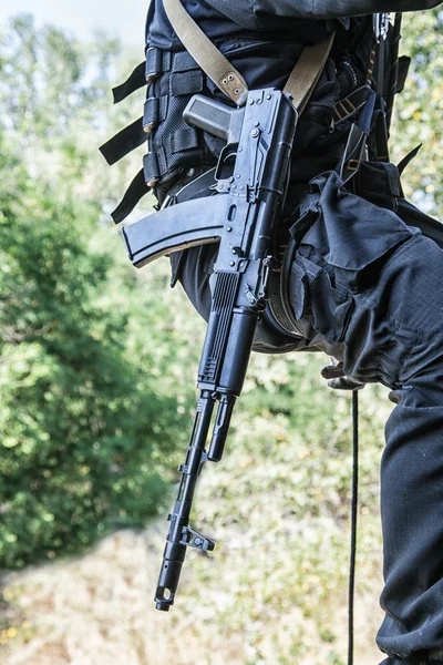 Tactical rappeling — Stock Photo, Image