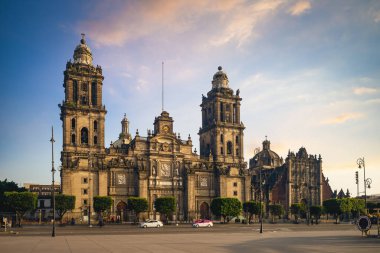 Mexico City Metropolitan Katedrali Alacakaranlıkta Meksika