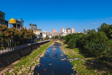Taoyuan şehrinin Zhongli ilçesindeki Laojie (Eski Sokak) Deresi Yolu, Tayvan