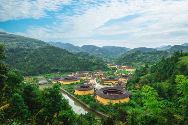 Shuyang kasabasındaki Hekeng köyünde Hekeng Tulou kümesi, Fujian, Çin