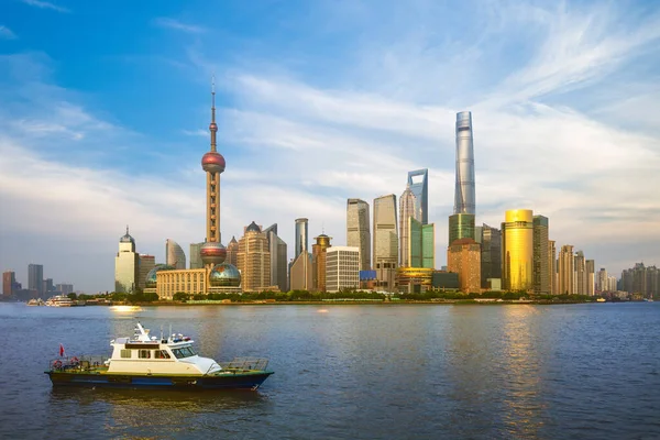 Skyline Pudong District Huangpu River Shanghai China — Stock Photo, Image