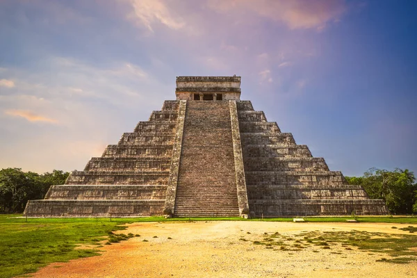 Castillo Kukulcan Temploma Chichen Itza Mexikó — Stock Fotó