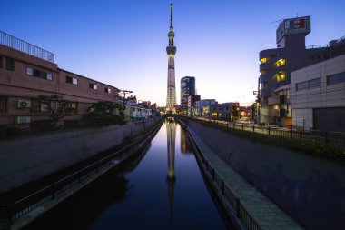 13 Haziran 2019: Tokyo Skytree, Japonya, Sumida 'da bir yayın ve gözlem kulesi. 2010 yılında Japonya 'daki en yüksek yapı haline geldi ve şimdi 634 metreyle dünyanın en yüksek kulesidir..