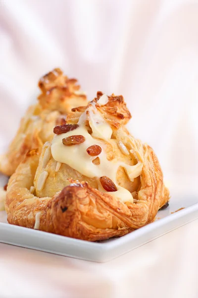 Bratapfel im Teigmantel — Stockfoto