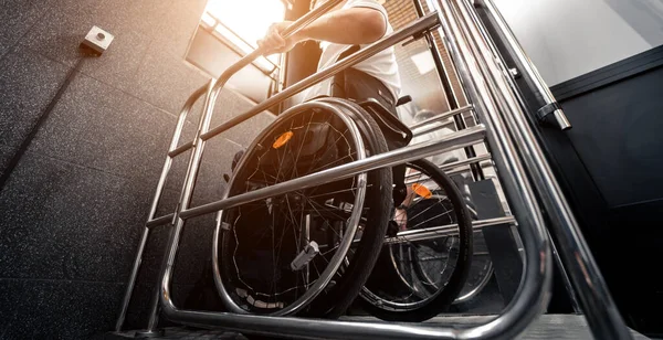 Specialhissen för personer med funktionsnedsättningar — Stockfoto