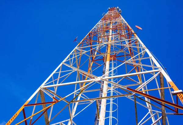 Telekomünikasyon kulesi 4G ve 5G hücresel