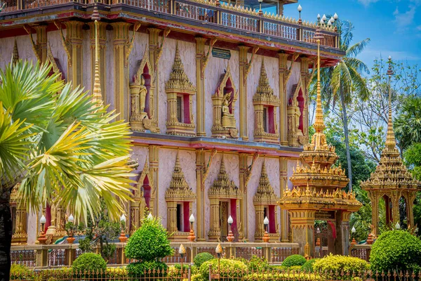 Tayland 'daki eski bir Budist tapınağı.