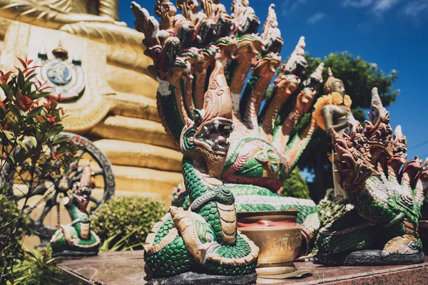 Details and fragments of old traditional buddhist temple in Thailand — 스톡 사진