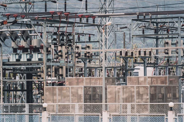 High voltage electric power plant current distribution substation — Stok fotoğraf