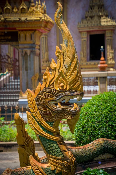 Details and fragments of old traditional buddhist temple in Thailand — 스톡 사진