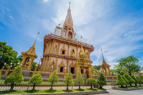 タイの古い伝統的な仏教寺院 — ストック写真