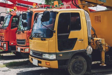 Yüksek irtifa çalışması için büyük otomotiv ekipmanı