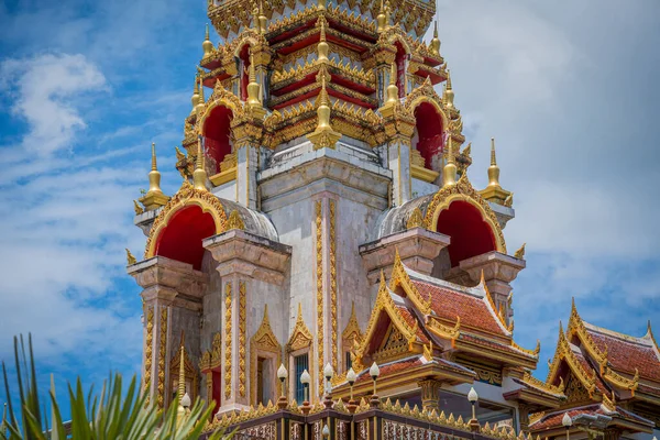 タイの古い伝統的な仏教寺院 — ストック写真