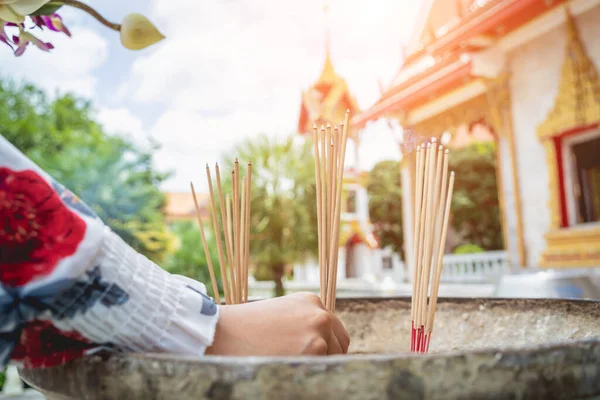 Bella Ragazza Asiatica Grande Tempio Buddista Vestito Costume Tradizionale — Foto Stock