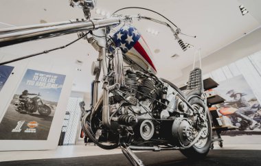 PHUKET, THAILAND - 29 MAYIS 2022: alışveriş merkezindeki Harley Davidson Butiği.