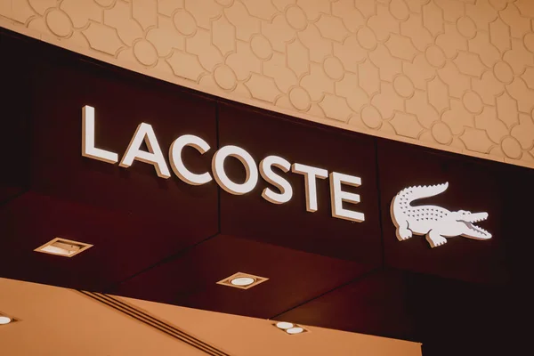 Пхукет Таиланд Мая 2022 Года Логотип Розничного Магазина Lacoste Витрине — стоковое фото