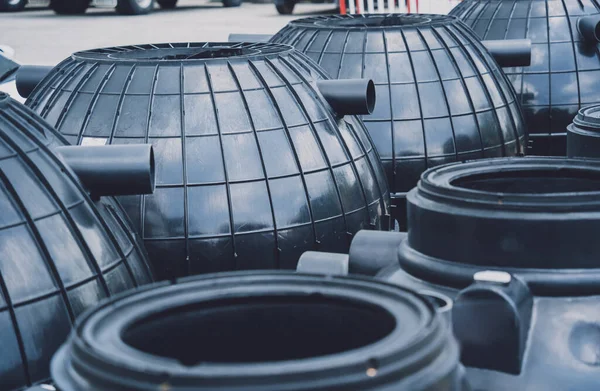 Black Plastic Water Storage Tanks Manufacturer Factory Depot — Stockfoto