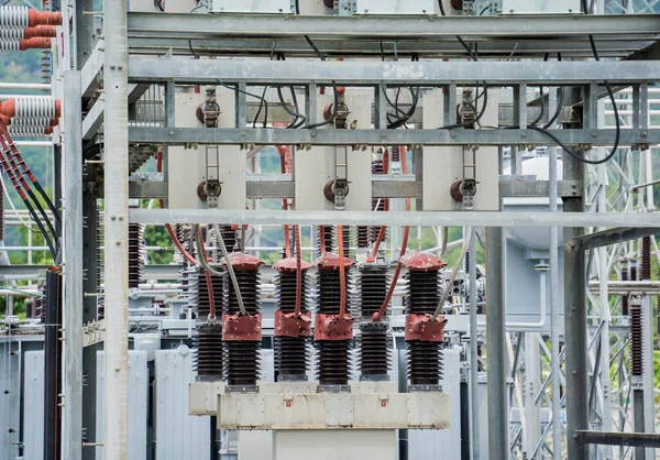 High Voltage Electric Power Plant Current Distribution Substation — Stockfoto