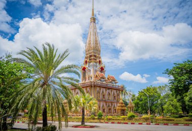 Tayland 'daki eski bir Budist tapınağı..