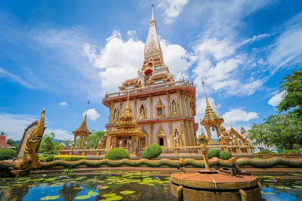 タイの古い伝統的な仏教寺院 — ストック写真