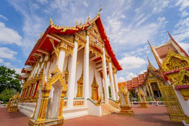 Tayland 'daki eski bir Budist tapınağı..
